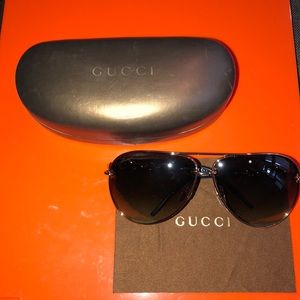 Gucci gold/tan chainlink Metal Aviators